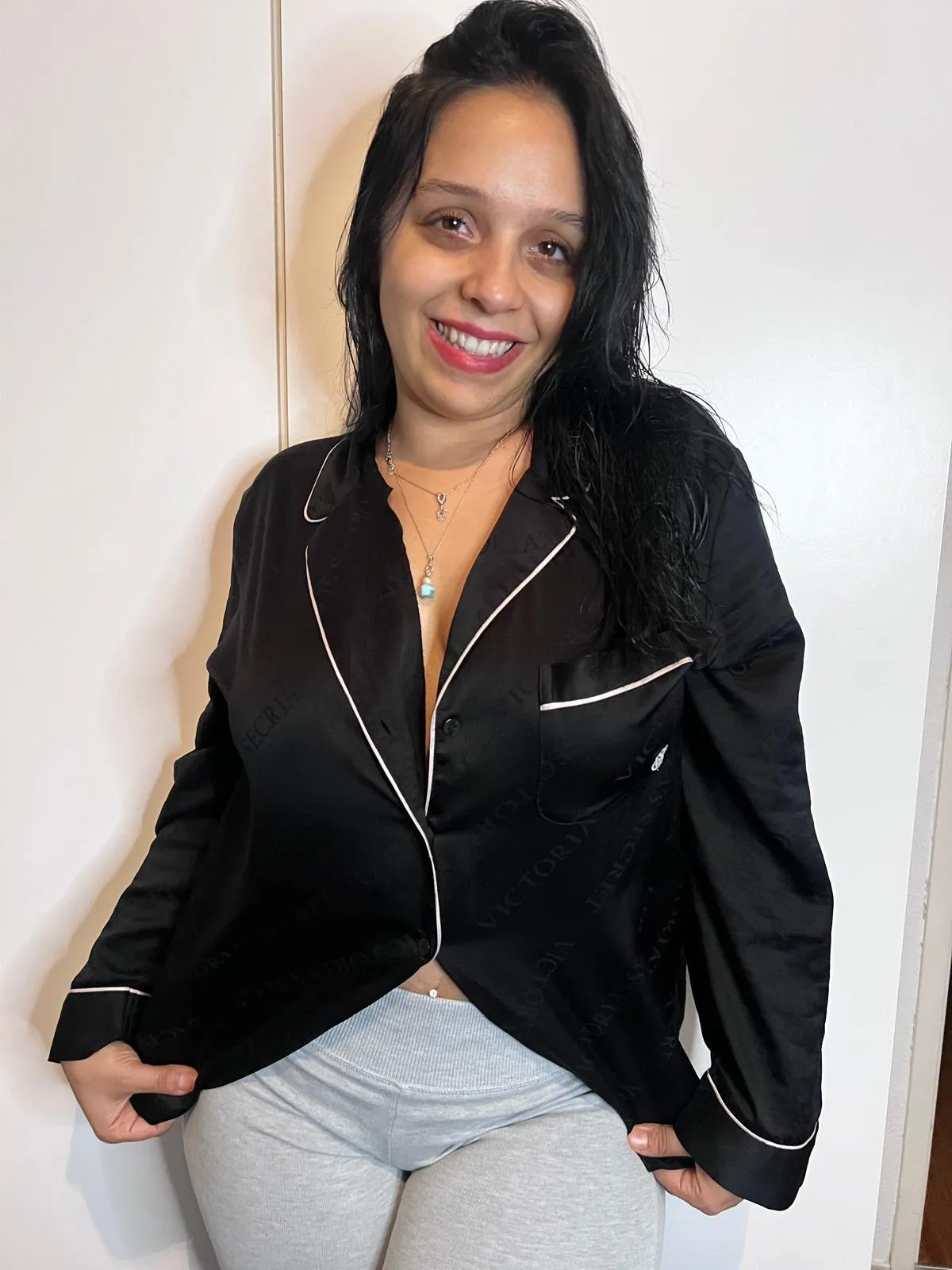 This housewife knows how to turn an ordinary day into an extraordinary fantasy