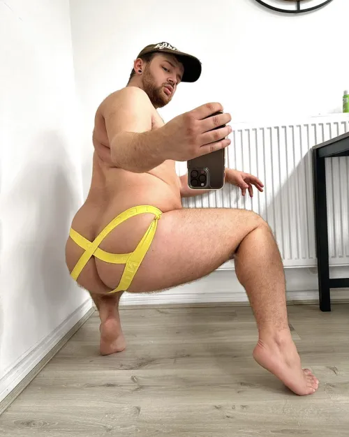 Yellow…your new favourite colour 😈