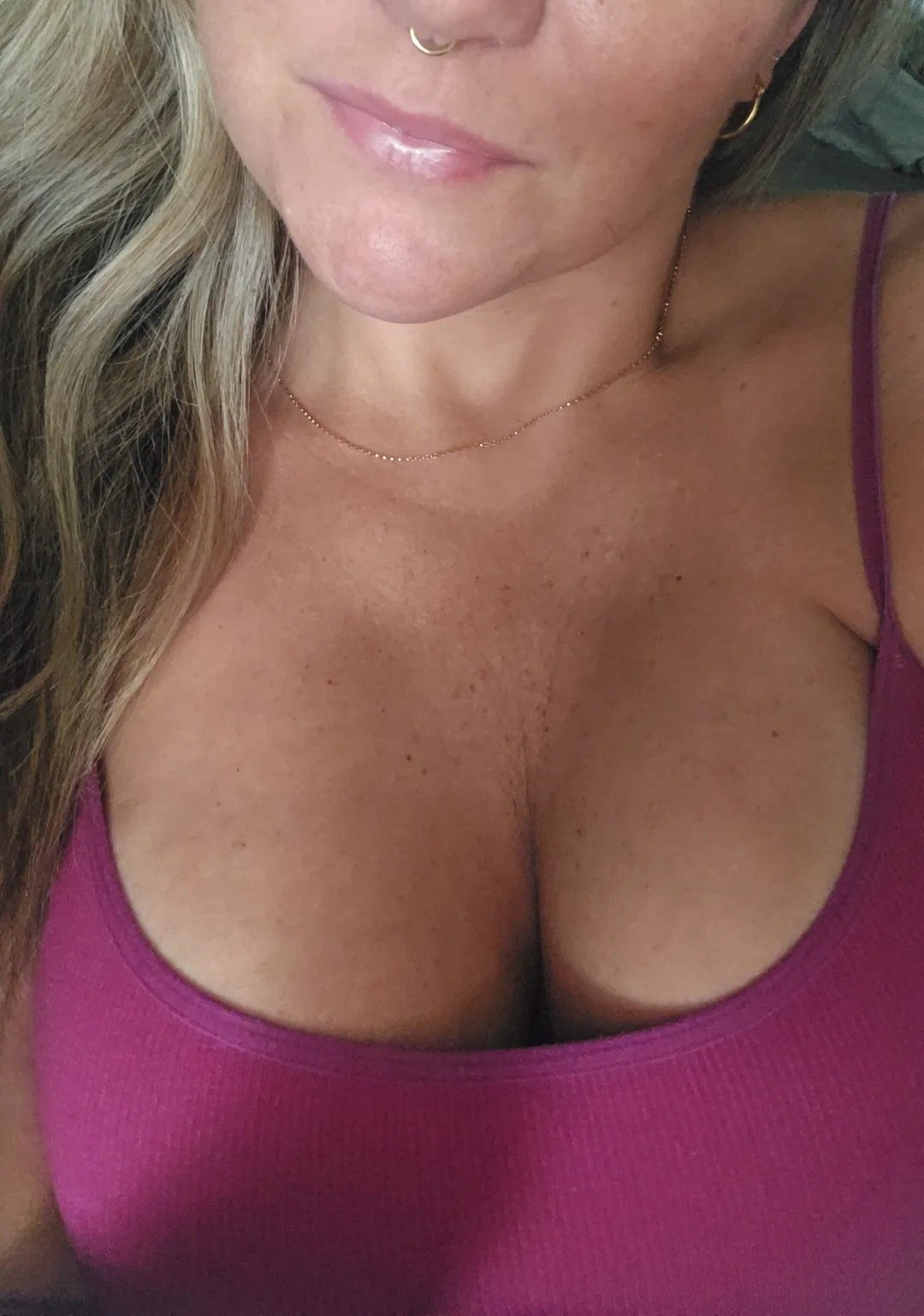 34D Cleavage