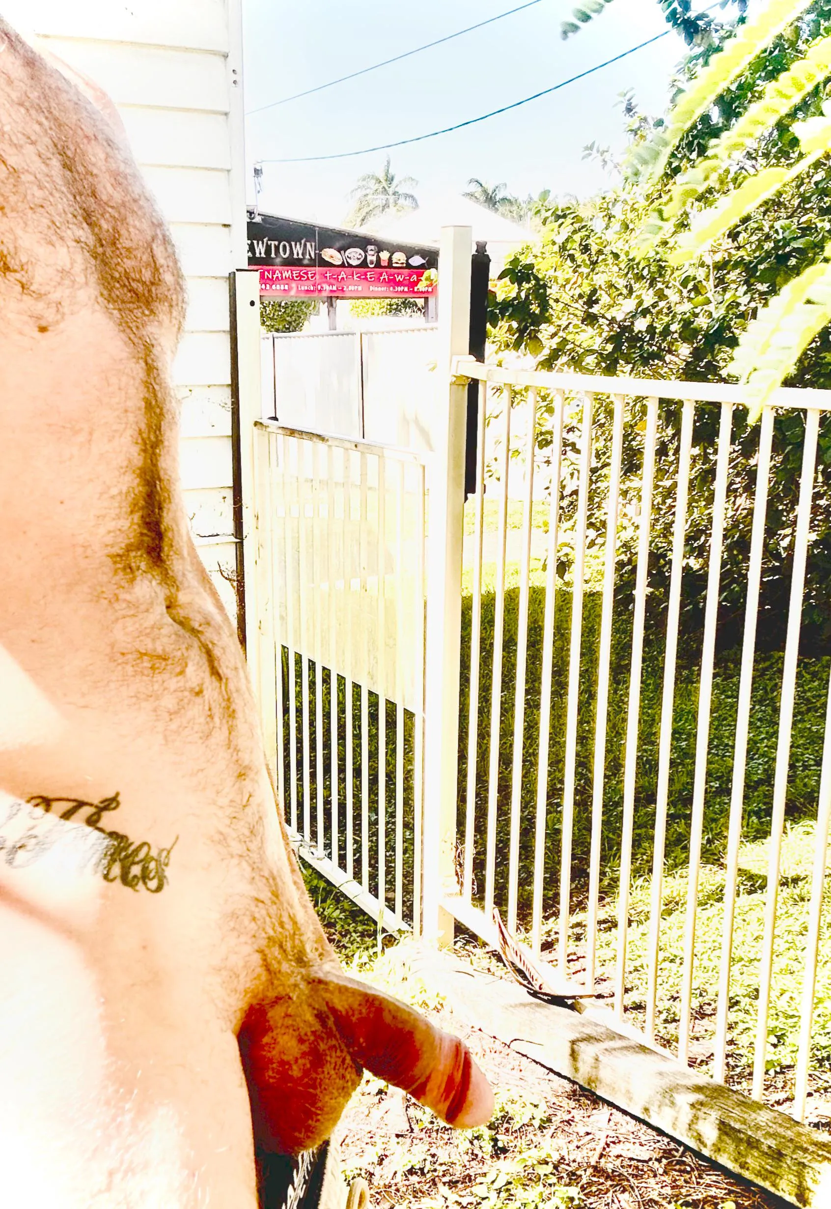 Bris male 34, more exposed than it seems