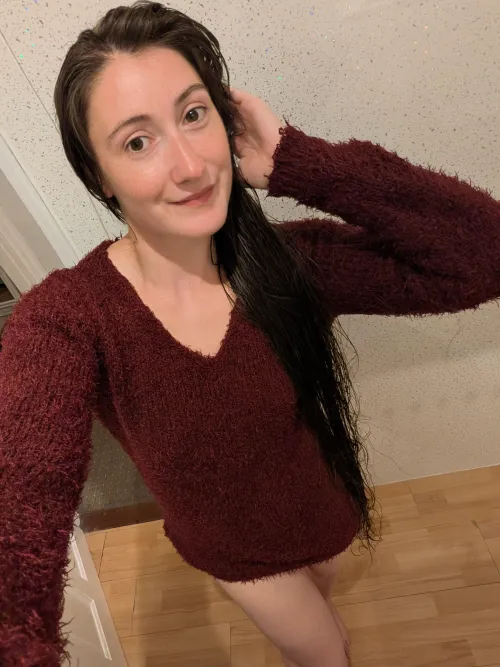 Fresh out the shower, just me and my cozy jumper