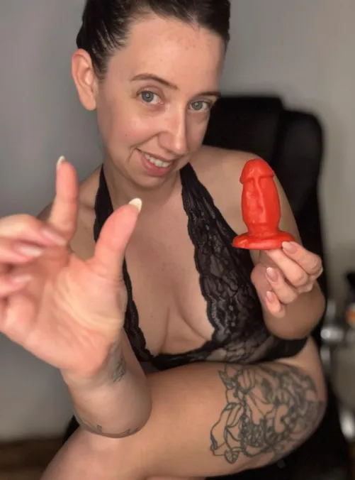 Would you show your micropenis to my goddess friends, or are you a coward?