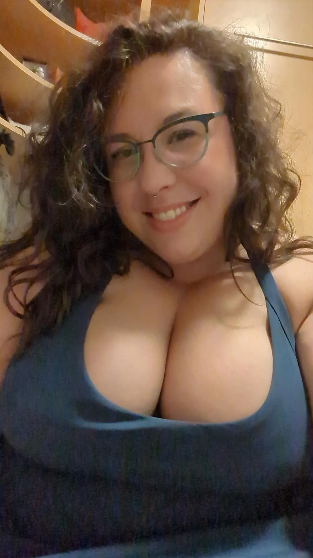 Love a dress that doesn't require a bra! 🙌