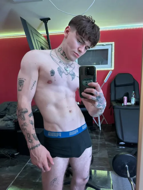 take that big thing out 😋🏳️‍🌈