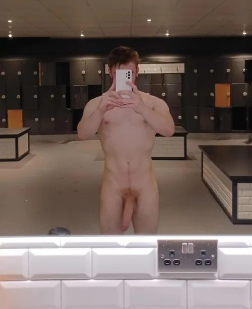 27 M, 9 inches and looking to please