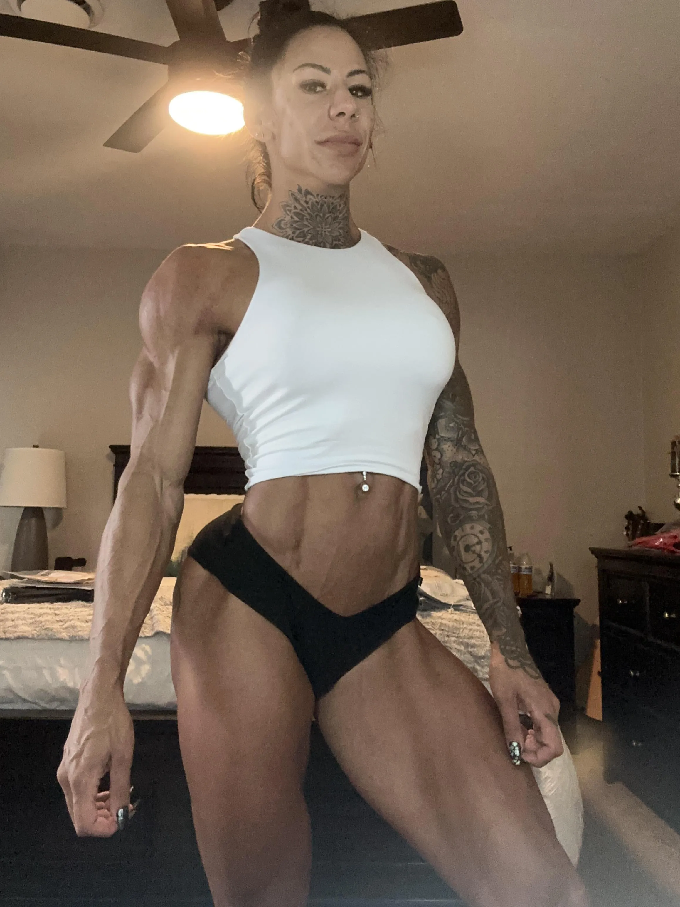 bet these muscles can make u moan