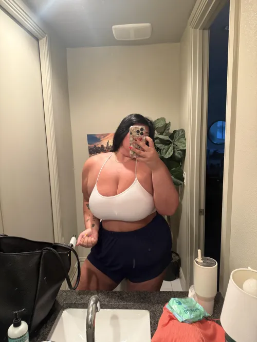 Good morning selfie from your favorite gym BBW 🤩🤩