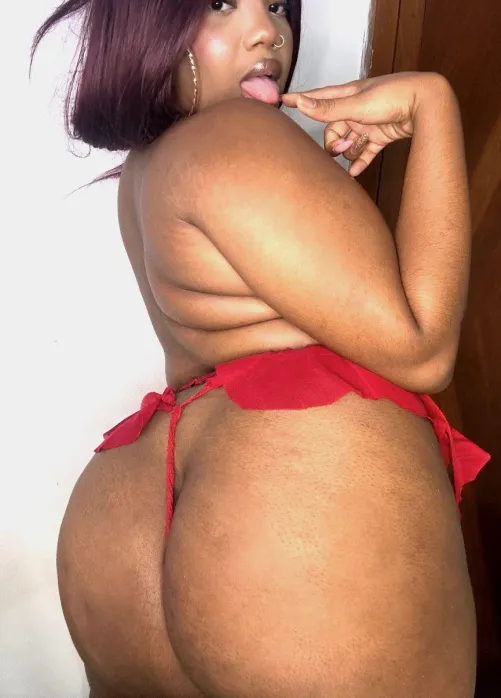 I need someone to share nudes with for dick pics