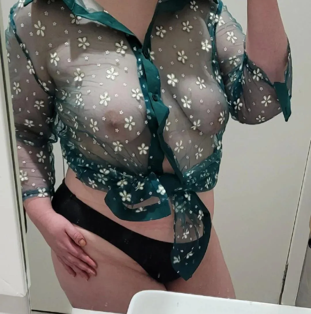 Whenever I take photos I fantasise about being bent over this sink