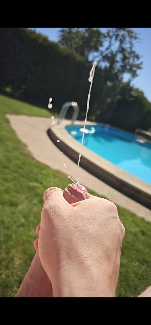 [32] had a good wank