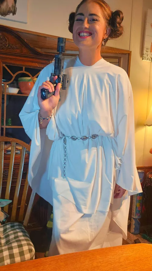 Princess Leia's mission - Live @ 8pm PST - Don't just watch - be apart of the squad! See you at 8 Padawan! 😉