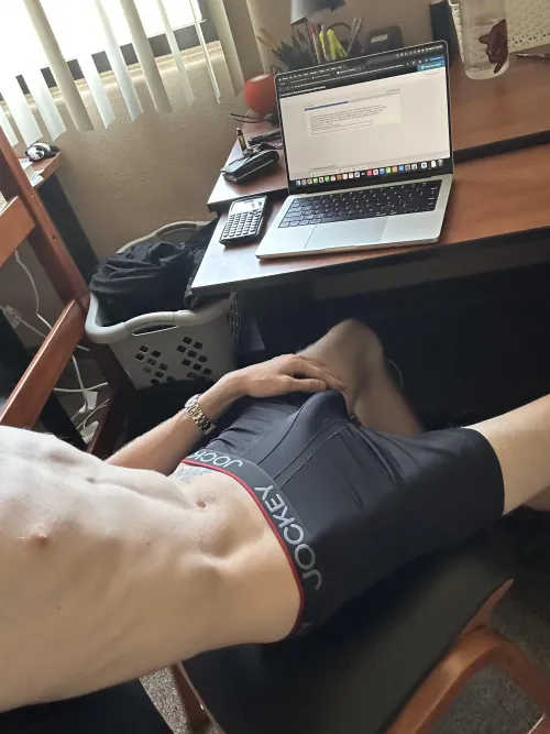 18 m4a Needing someone to distract me