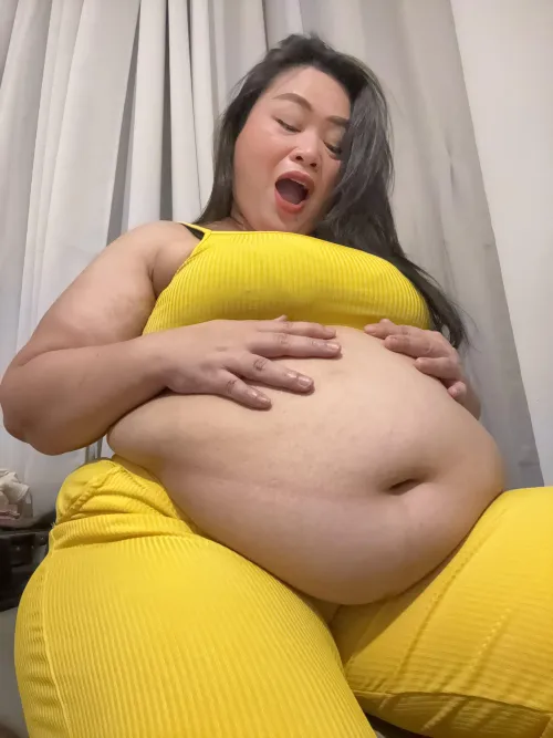 Asian Piggy 🐽👅💕