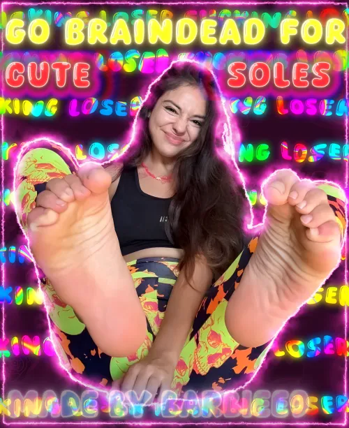 Feet caption made by me for my gooners 🩷💞😍