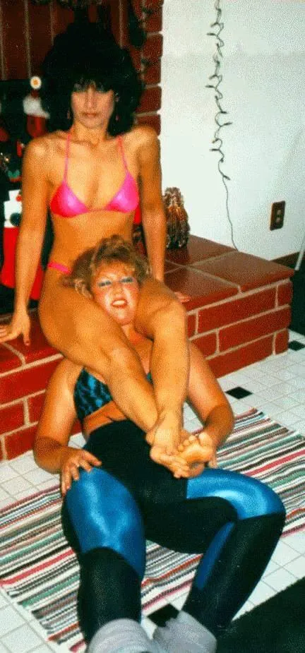 Epic old school head scissors ✂️🤼‍♀️💪🔥