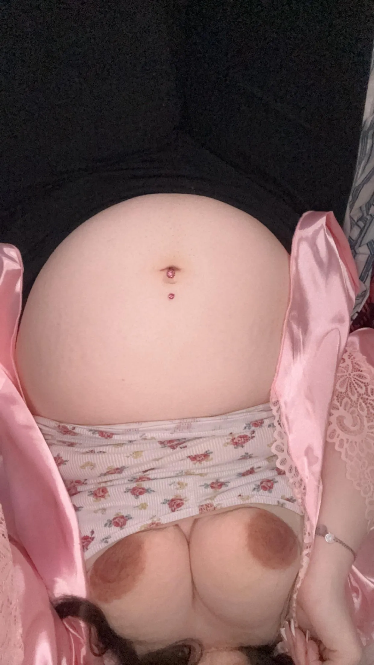 Crawl closer, wallet open, eyes down—only good boys earn the privilege of worshiping me.