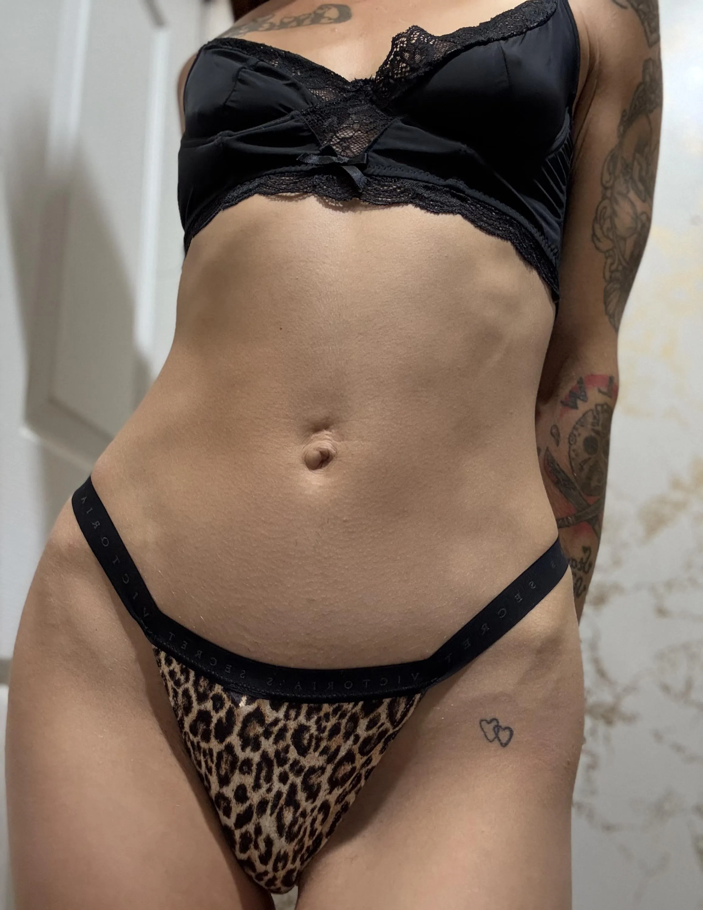 Delicious and sweaty panties — worn with love, vacuum sealed with a thank you note 💌 [selling]