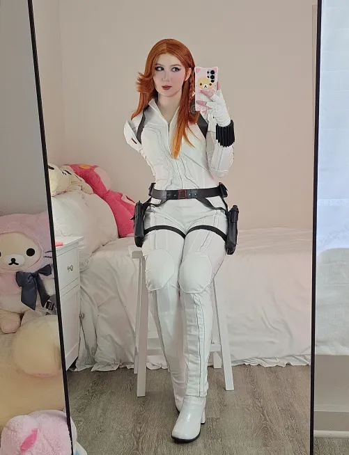 Black Widow White Suit Cosplay by gintkunya