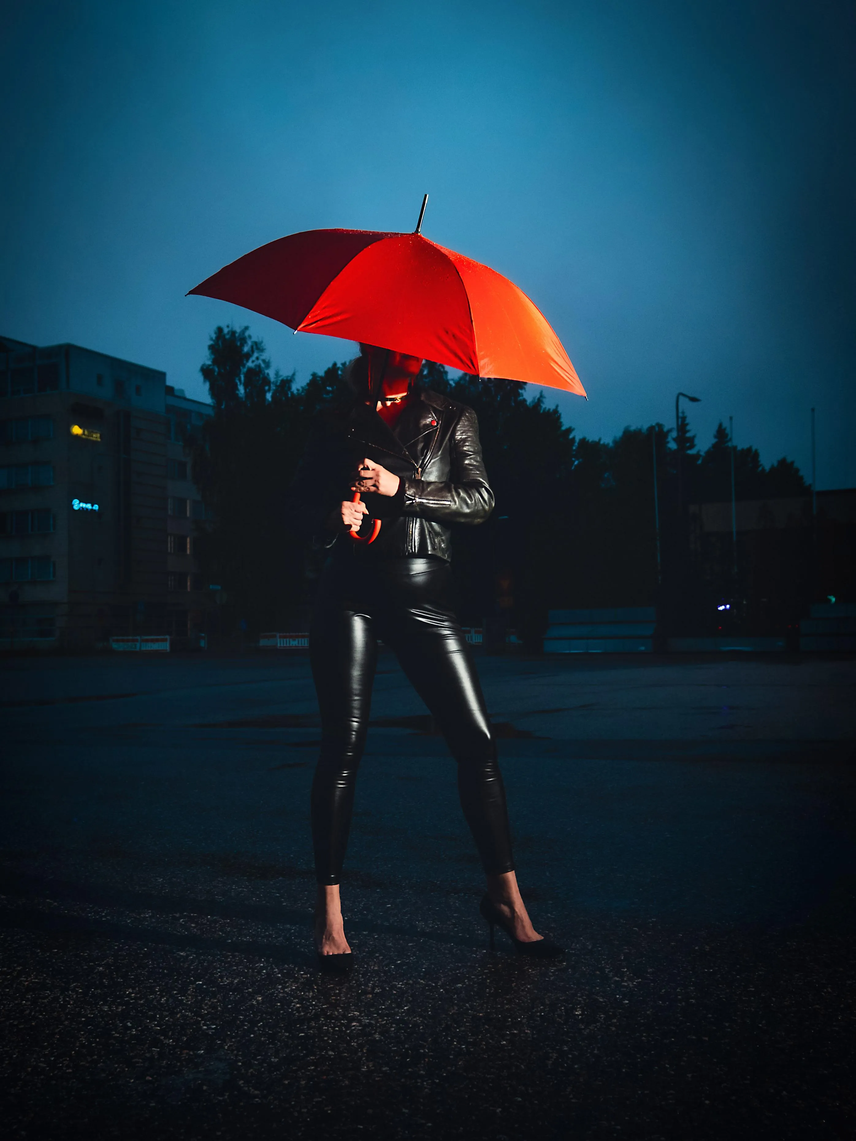 Rainy day, but nothing that good leather won't beat