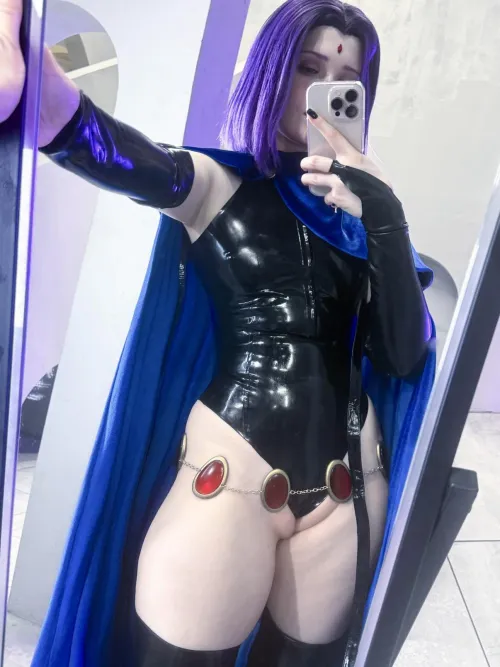 Raven cosplay by Neyrodesu