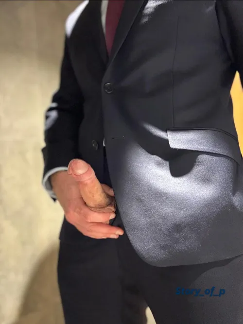 Dick out at work😈