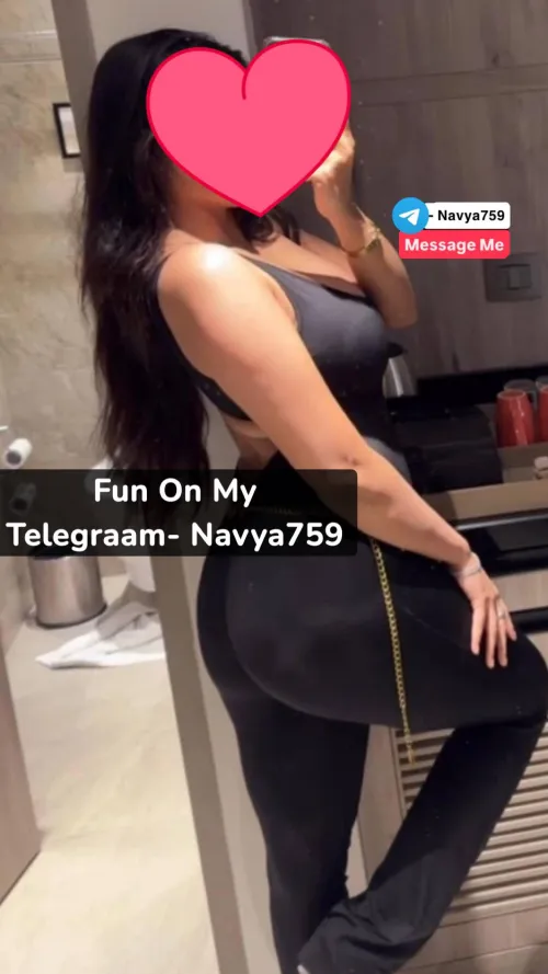 Horny College Girl With Sexy Figure — Up for Late Night Hookups & Sexting (f)