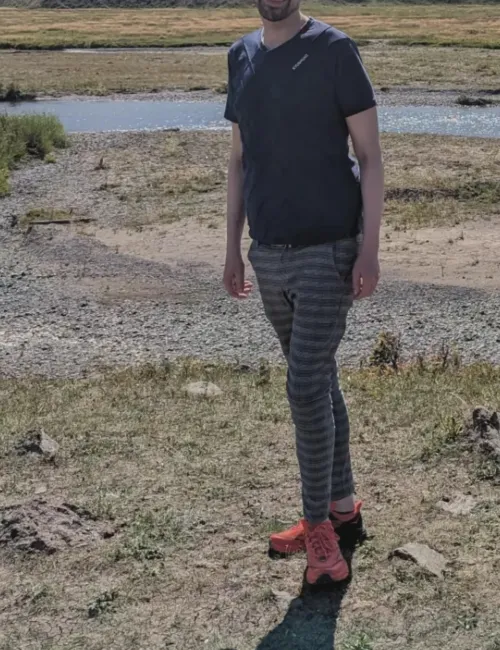 Looking to service and athletic or muscular guy in Red Lodge -38