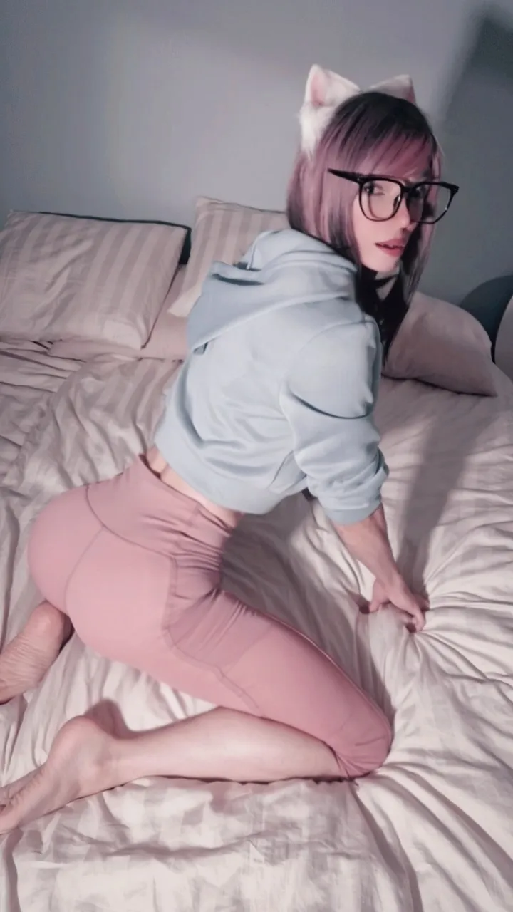 Smash or pass on petite transgirls?