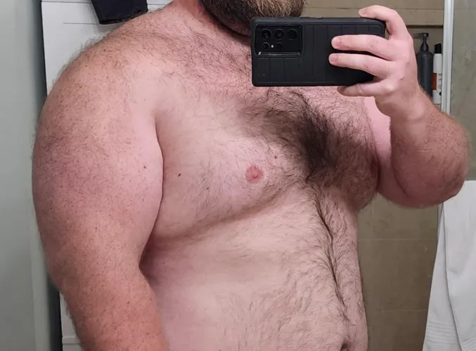 35 [M4F] burly guy in town 9/18-9/21 looking for some fun