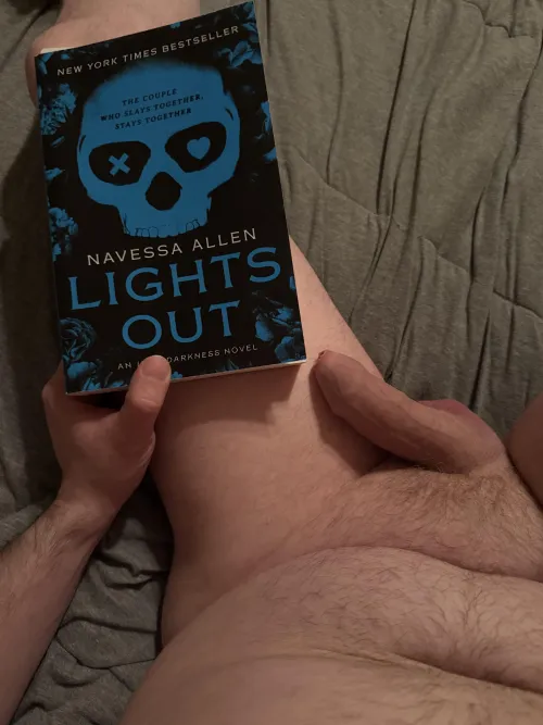Any ladies into men who read smut?