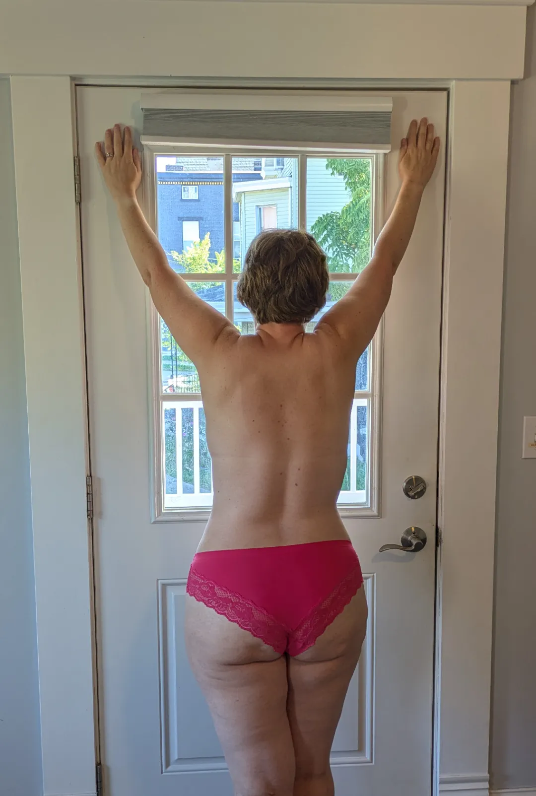 Good morning, neighbor!