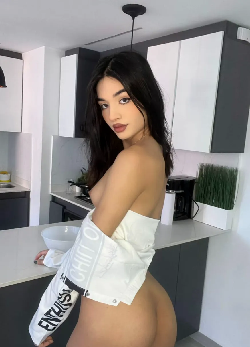 im going to regret this in 5 years time but oh well, say yes to receive nudes