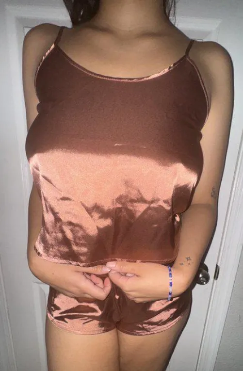 Just took a shower but I’m already a mess again… can’t help it when I’m this wet 😳