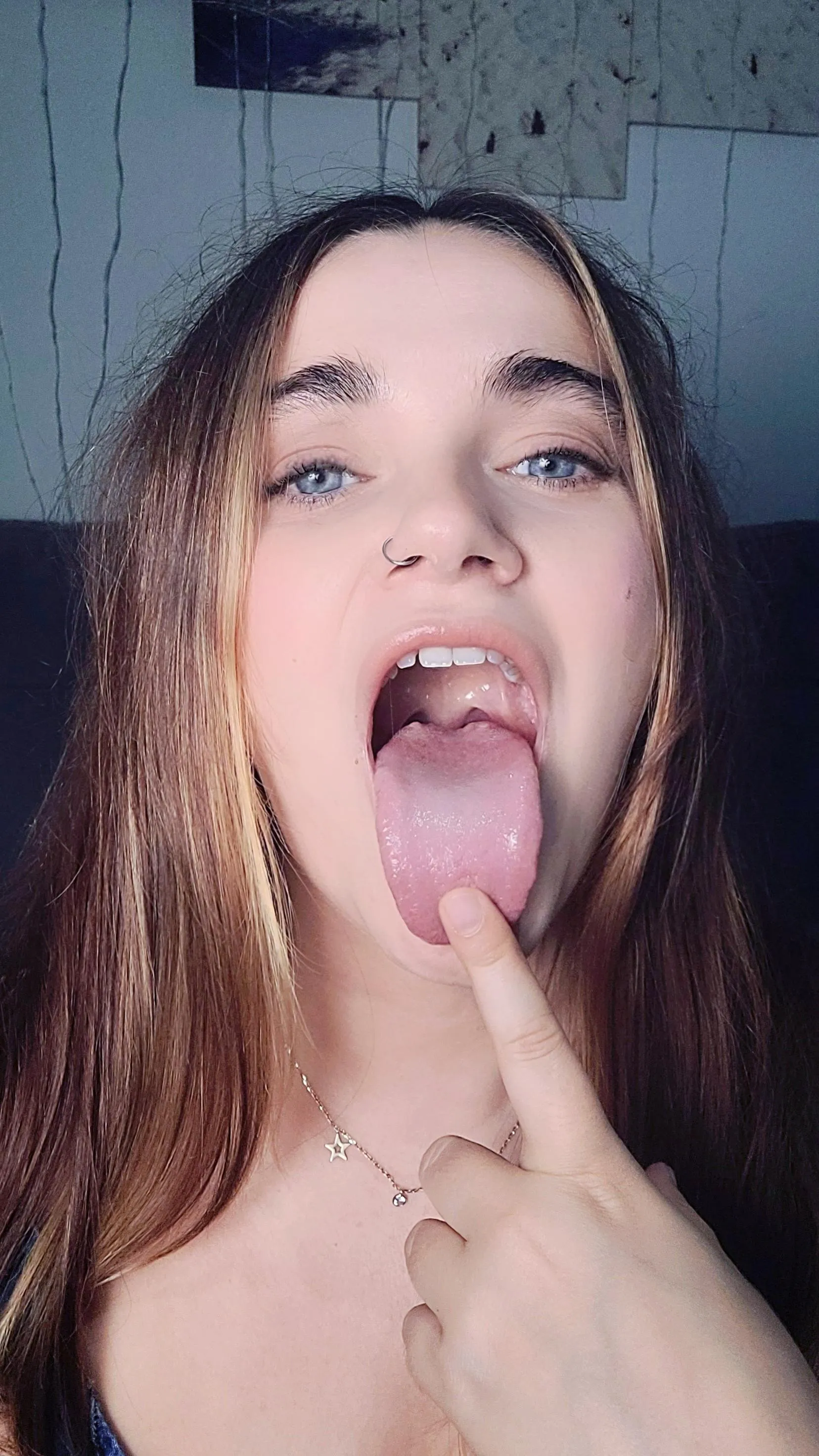 Right here, please 😌