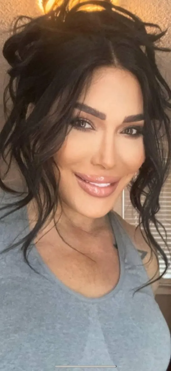 Write 1 if you'd suck it, 2 if you'd ride it. every answer get a dick pics