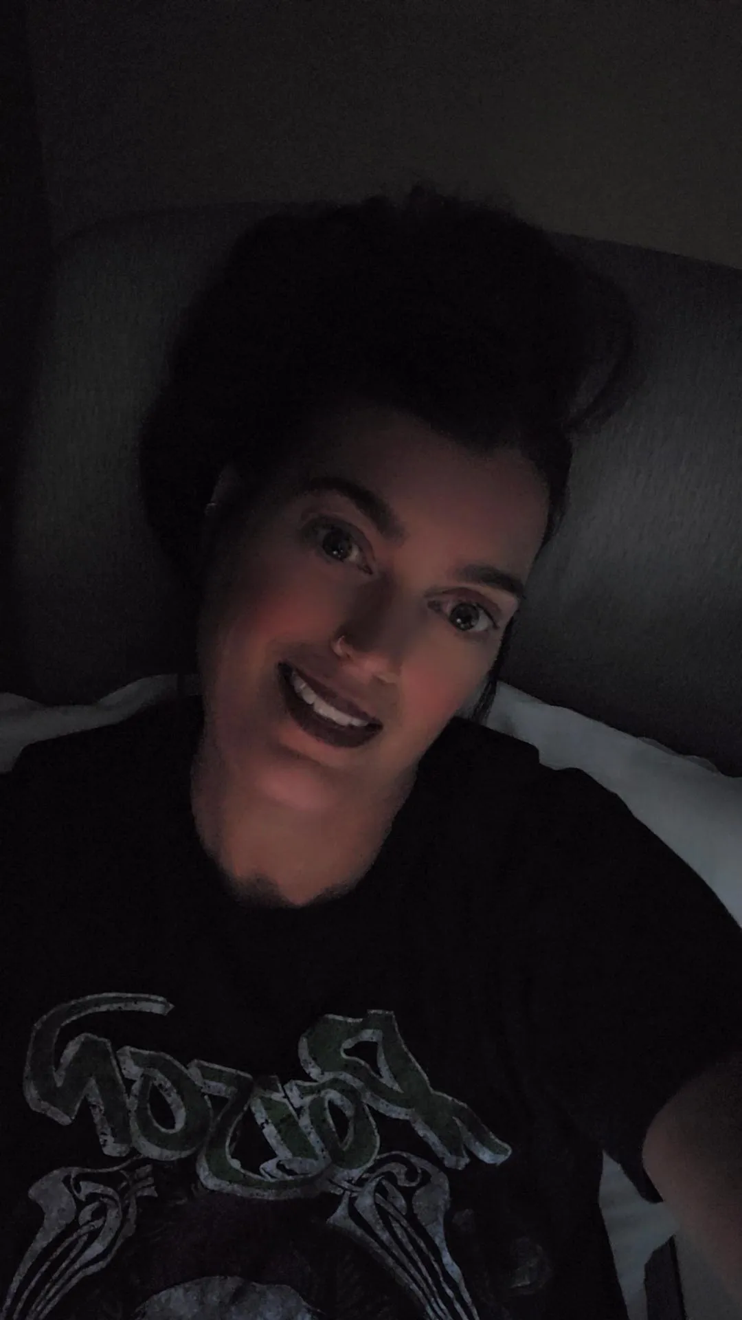 Its Friday baby💋let's stay in bed😈