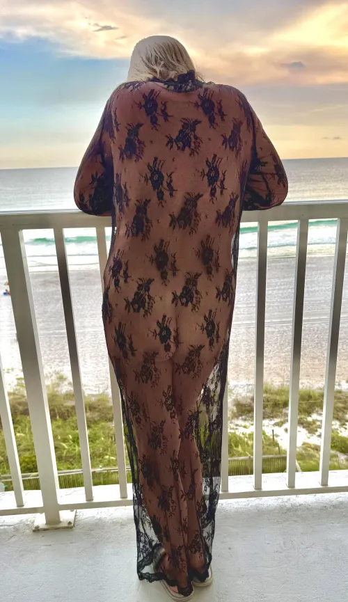 Missing the beach (f)54