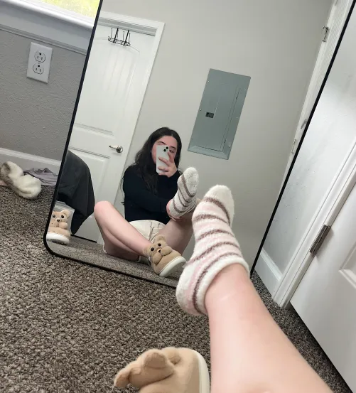 Pathetic little sniff-addict[F]