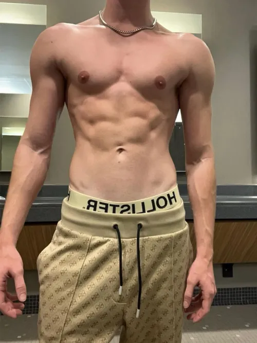 [20] did you hit the gym today?