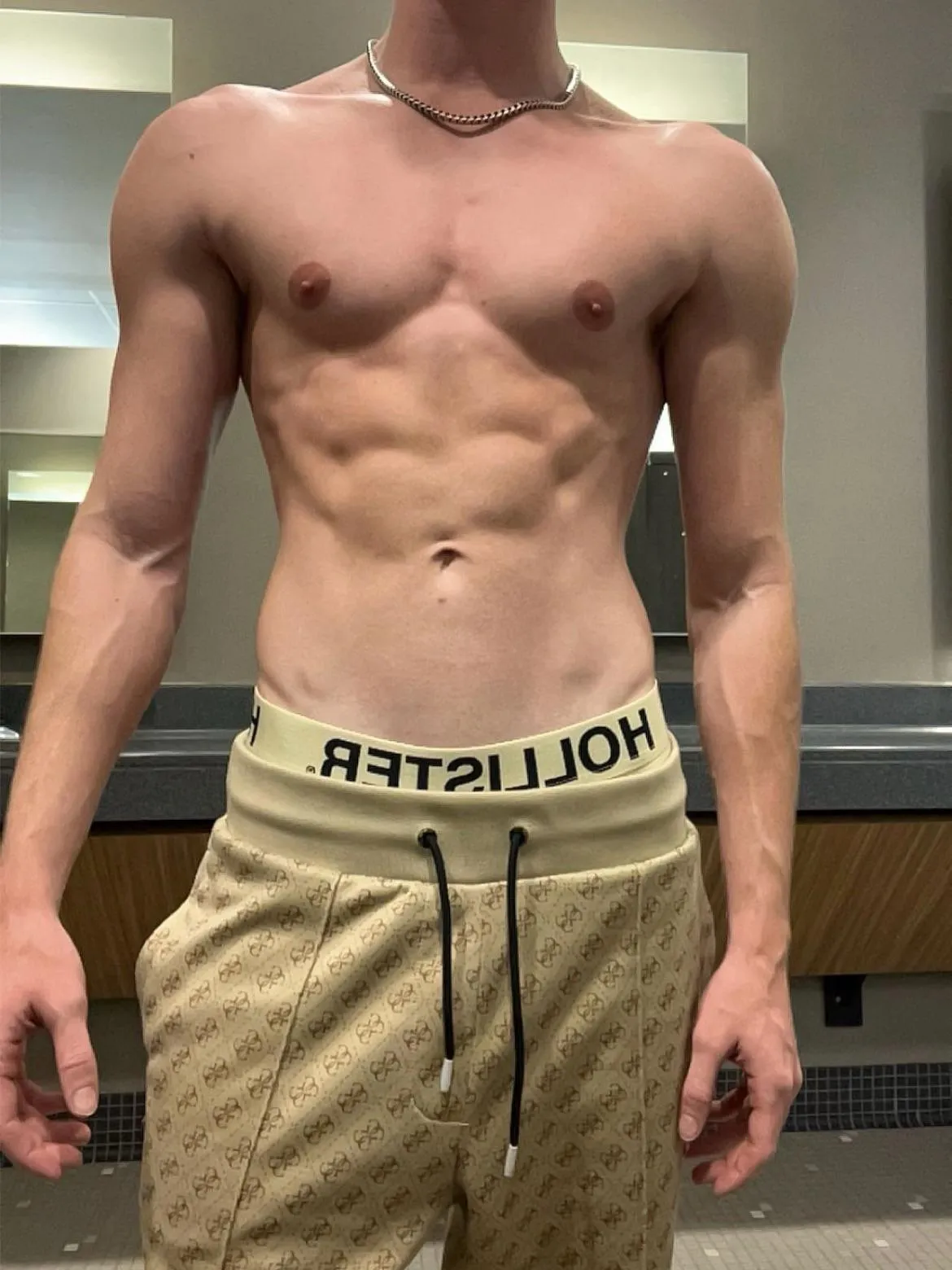 [20] did you hit the gym today?