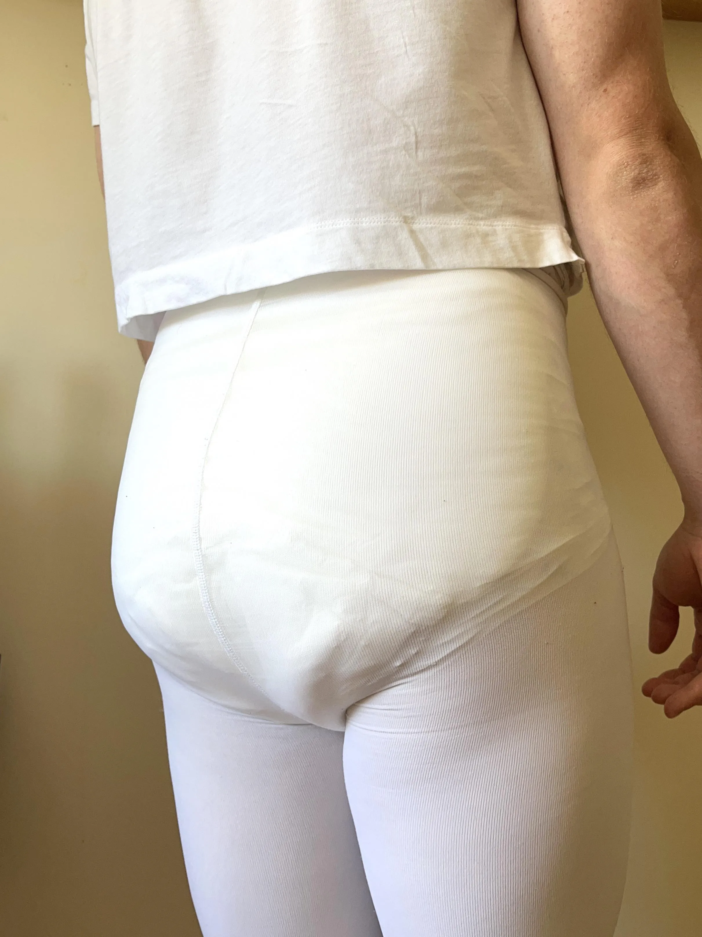 Just an innocent bb girl who can’t find her skirt