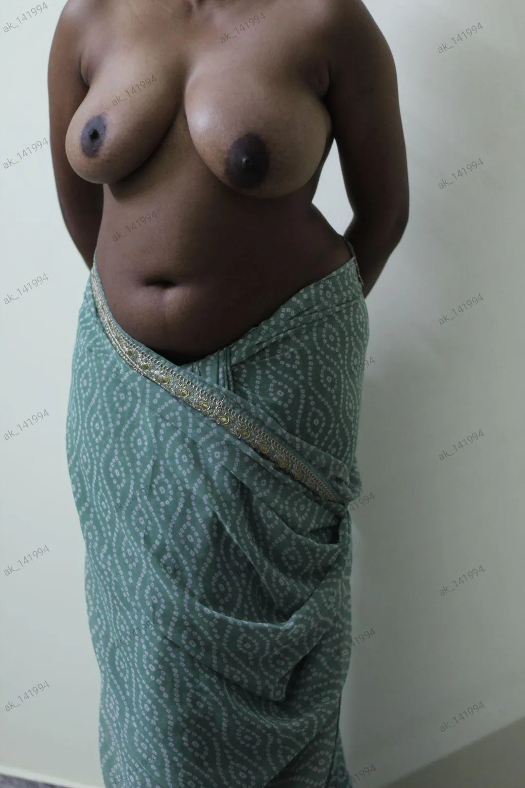 Monday office wear, hope the HR approves it 😜