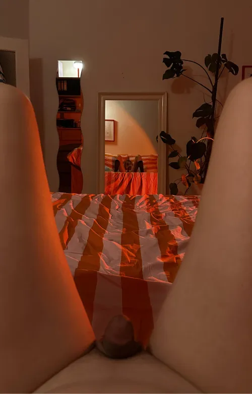 Come sext me. I’m bored 🥱