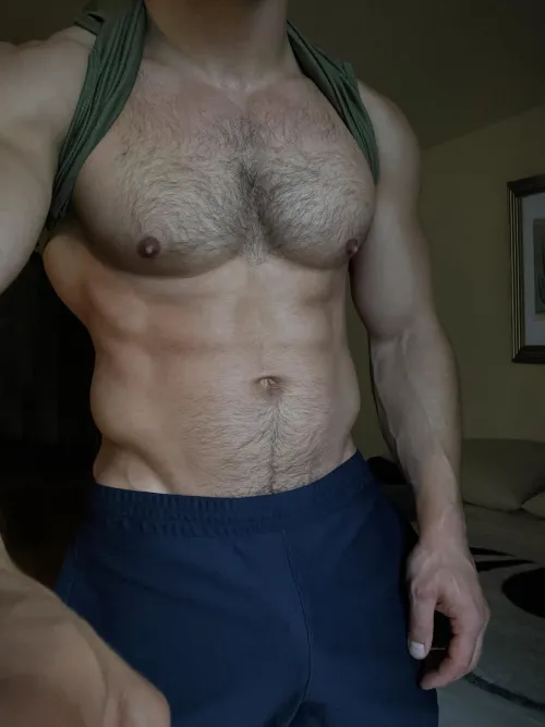 Do you prefer the workout results, or the carpet I’m growing?