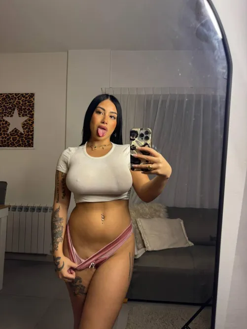 [f4mf] just exploring, curious who’s brave enough to join me