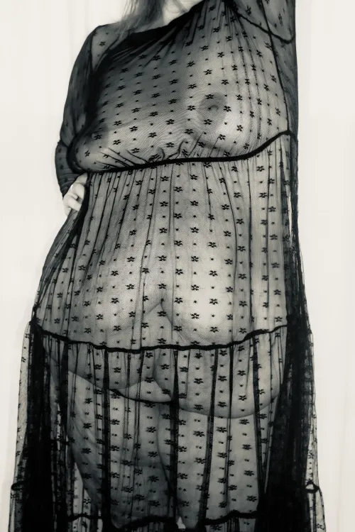 Help me hold my belly