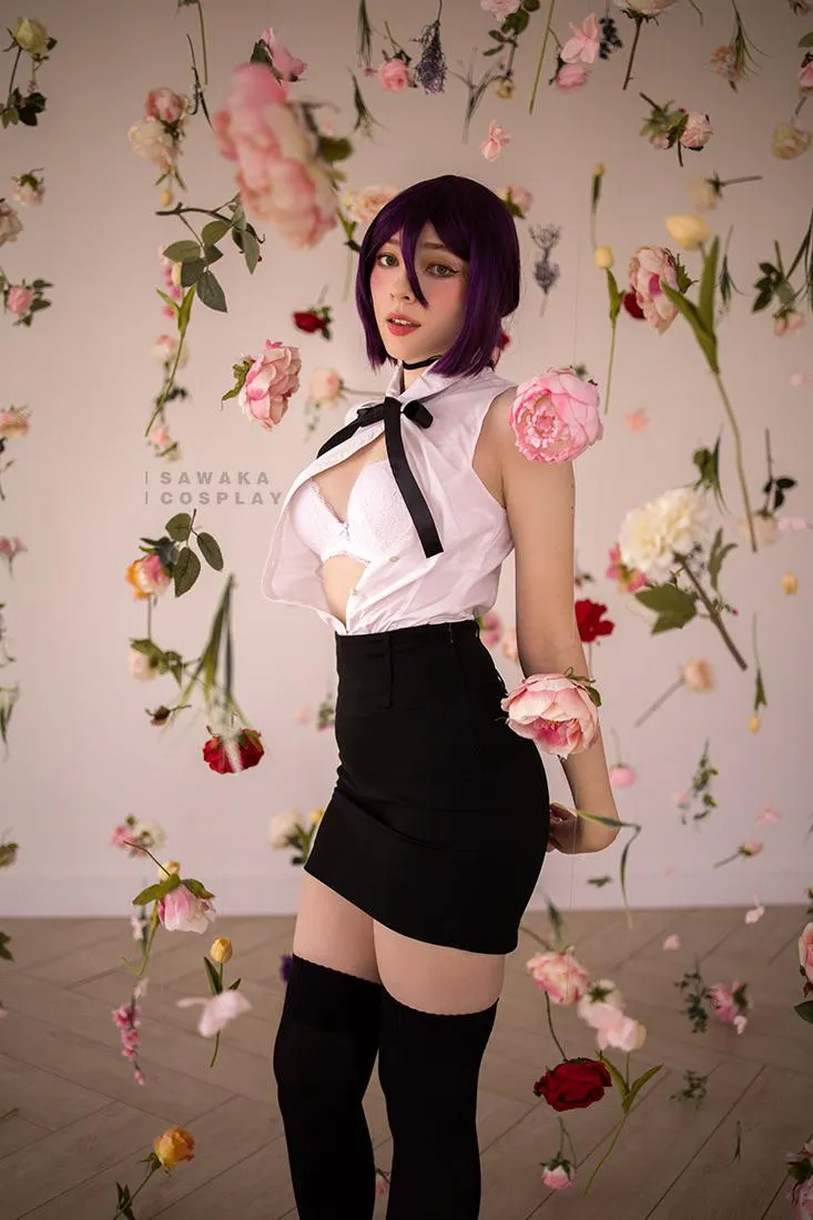 Reze from Chainsaw Man cosplay by Sawaka