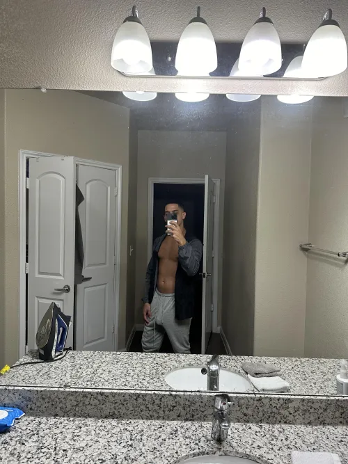 Young, fit, respectful [M29] looking for a hot wife