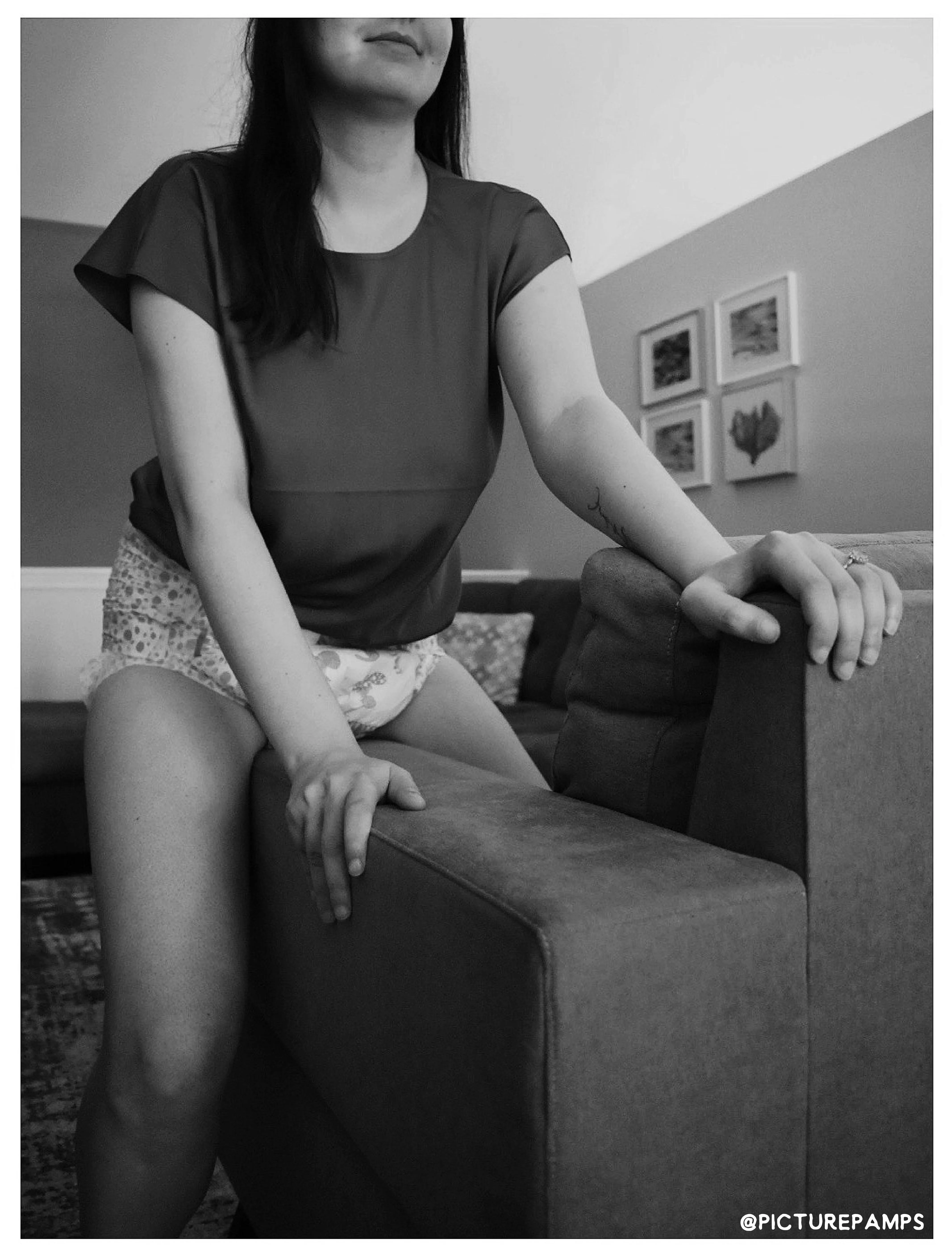 Chair humpies + wet pampers = match made in heaven 💦