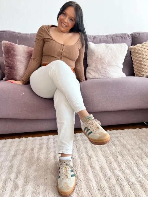 Feeling too naughty today just because I have been alone at home for 1 week with my salty caramel juices